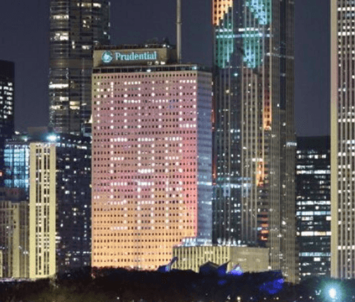 PICS: A giant ‘Mayo for Sam’ display has appeared in Chicago