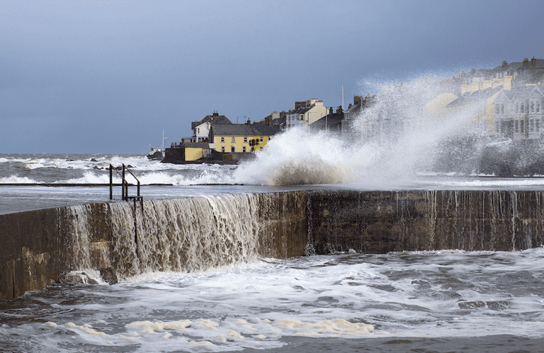 Met Eireann issues status orange weather warning for entire country as Storm Ciara approaches