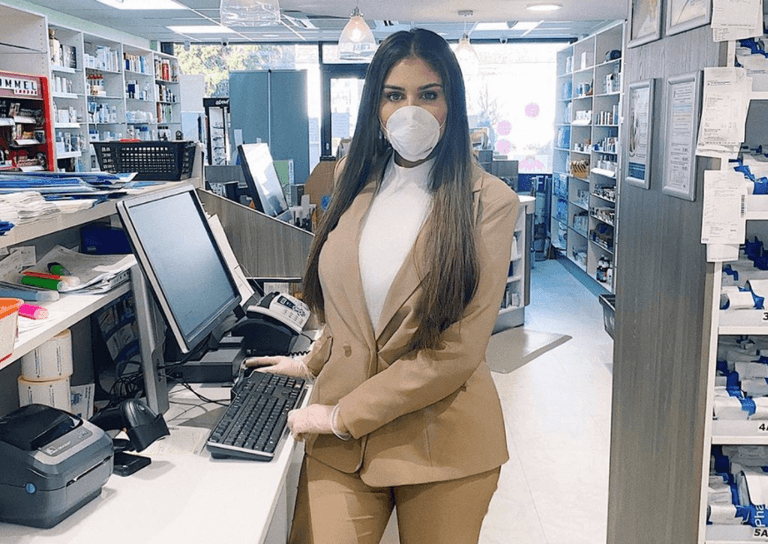 Love Island’s Anna Vakili has returned to work as a pharmacist amid Covid-19 crisis