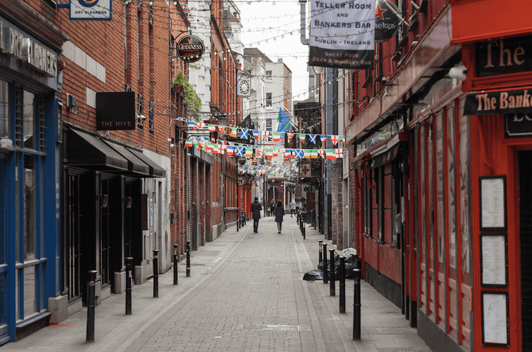 Top doctor calls for different lockdown rules for different parts of Ireland