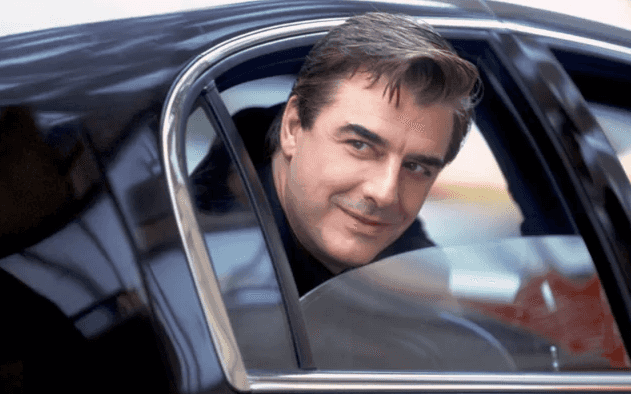 WATCH: SATC’s Mr. Big pays tribute to Co. Cavan and its ‘esteemed and elite community’