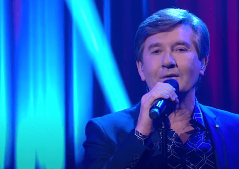 Daniel O’Donnell to perform first-ever online gig now he’s perfected the art of live stream