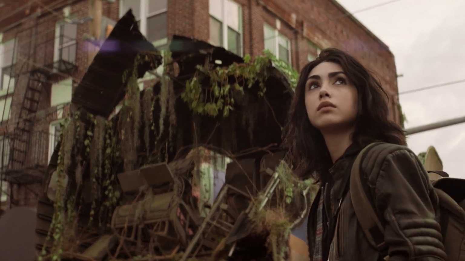 Cast and creator of new Walking Dead show compare it to Apocalypse Now and Wizard Of Oz