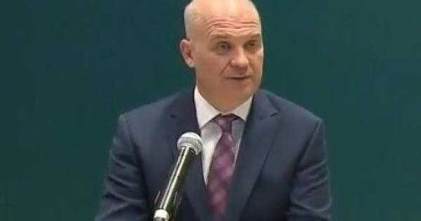 CMO Tony Holohan to brief party leaders over Level 5 recommendation