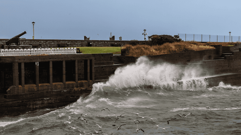 Status yellow weather warning issued to eleven counties