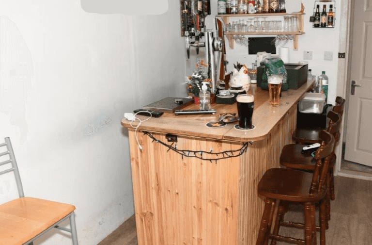 Gardaí discover another suspected shebeen with “people and a fully equipped bar” on the premises