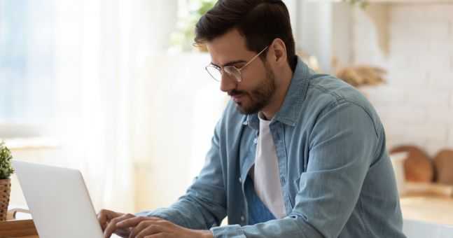 Government to make permanently working from home a legal right