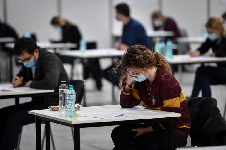 Leaving Cert students to have choice between written exams or calculated grades