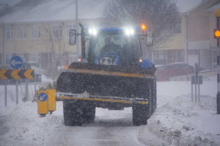 A 24-hour snowfall warning has just been issued to 23 counties