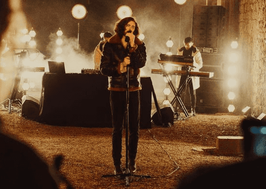 We are obsessed with the live performance music video for this Hozier and Meduza song