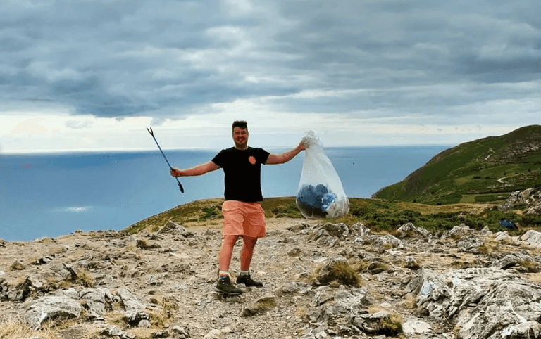 ‘So much litter left behind’ Bray Head cafe cleans up after weekend Air Show