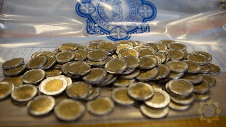 Irish people urged by Gardaí to look out for fake €2 coins