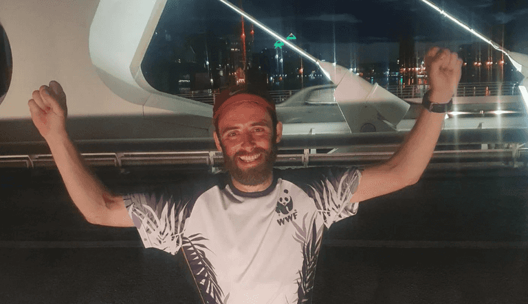 ‘A pint at the start and a pint to finish’ for the man who ran the width of Ireland in a day