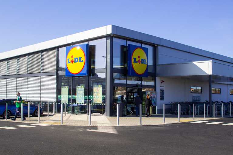 Lidl to implement the living wage for all employees