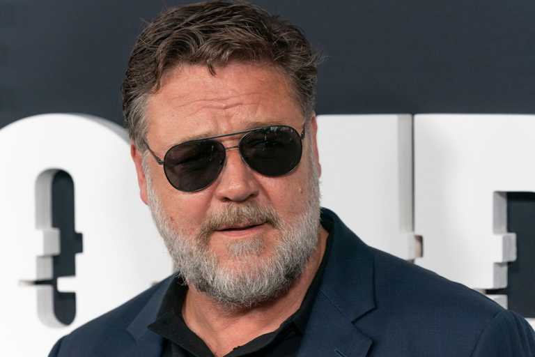 Ireland’s biggest book club has received a €5k donation from Russell Crowe