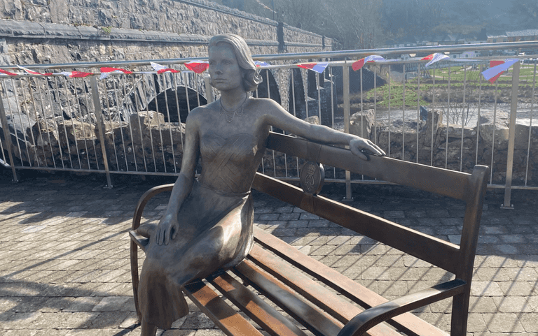 A new Grace Kelly statue has been unveiled in Newport