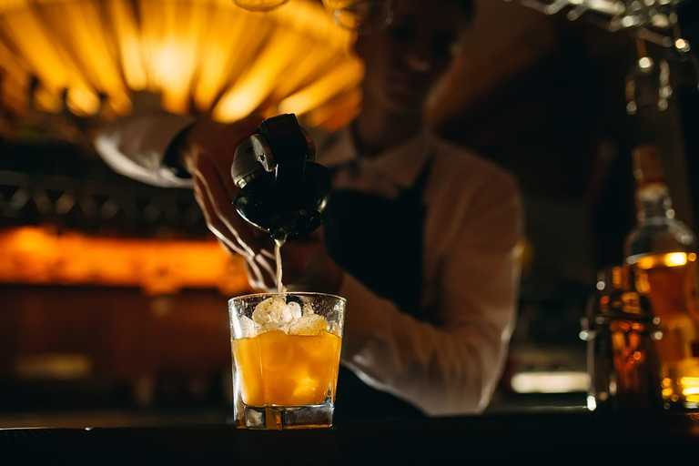 Bartender shares the red flags people should look out for when ordering drinks Bartender shares the red flags people should look out for when ordering drinks
