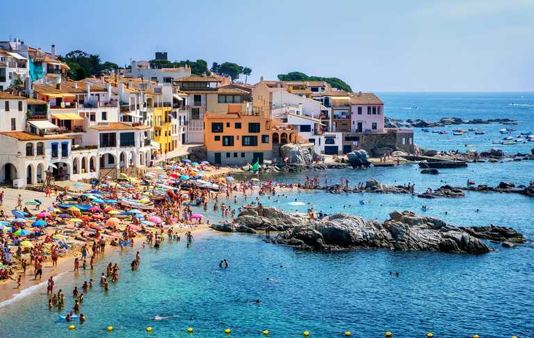 Holiday alcohol warning issued for Irish people travelling to Spain this summer