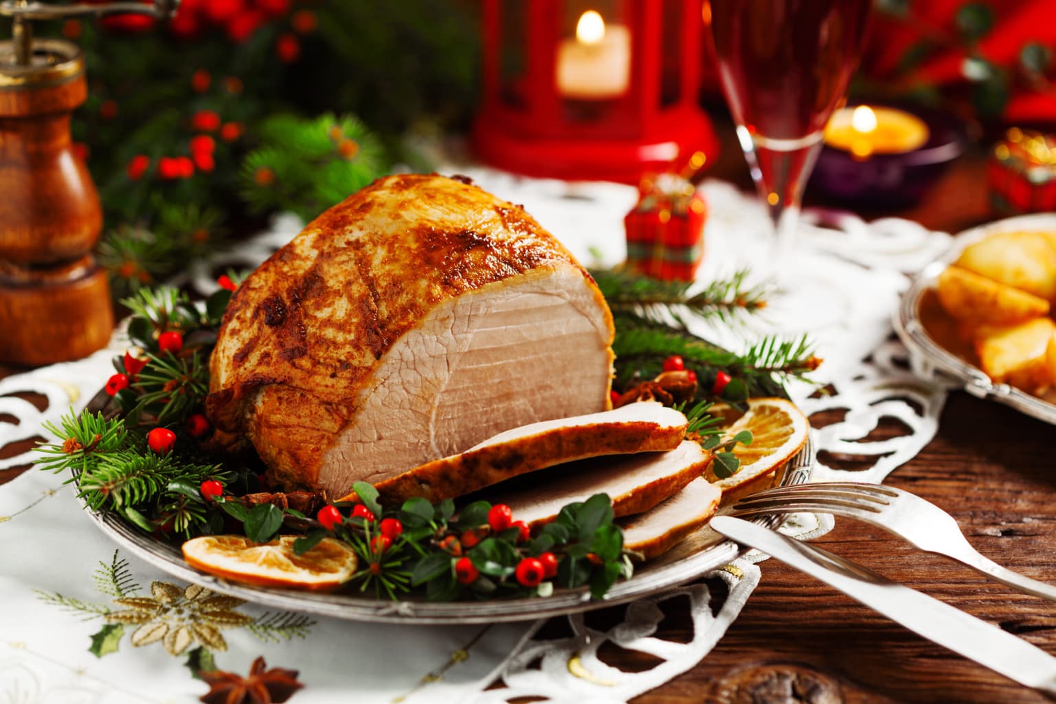 NPHET member says people arriving from Britain should eat Christmas dinner in their bedroom