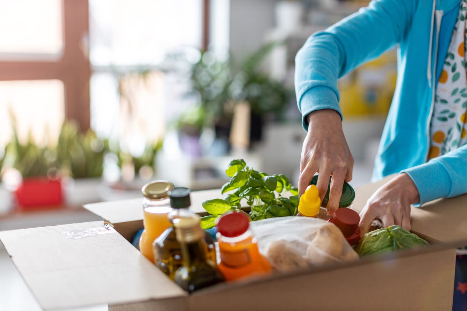 Deliveroo offering free delivery on groceries for lockdown