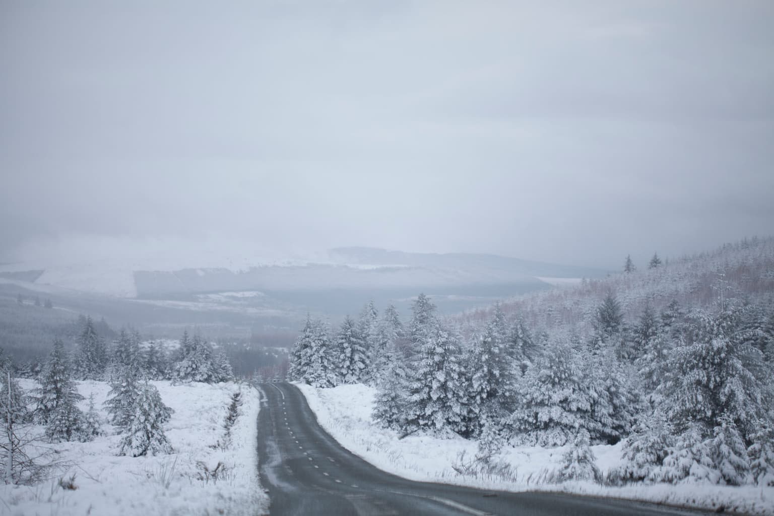 Sleet and snow to hit again today with accumulations of 5cm or higher likely