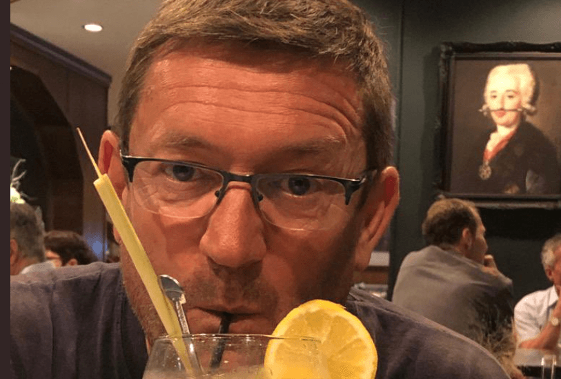 Beautiful South singer puts pints behind bars across Ireland to celebrate his 60th birthday