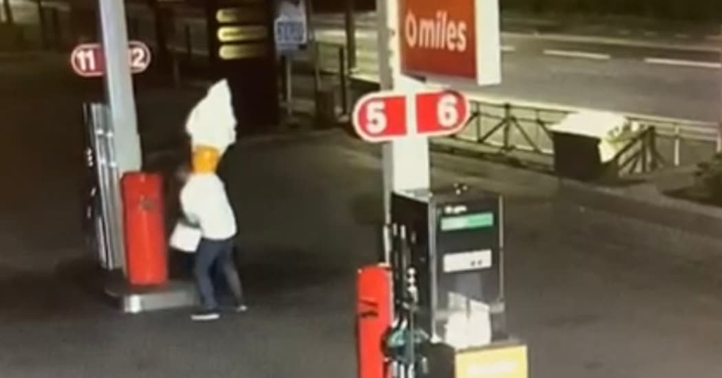 Nougat today, thieves – stolen ice cream sign returned to rightful owners in Donegal
