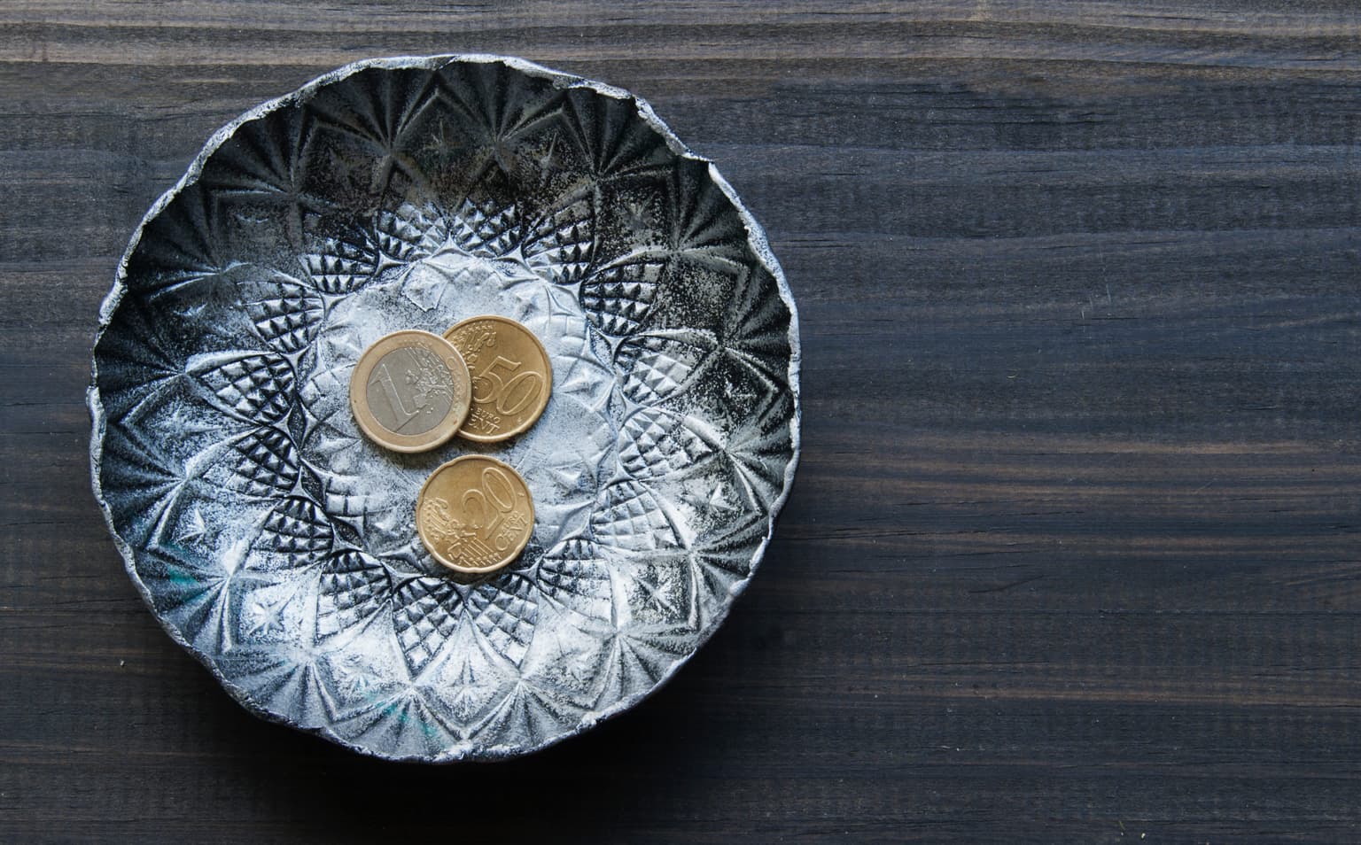 This passive aggressive tipping method has left people fuming