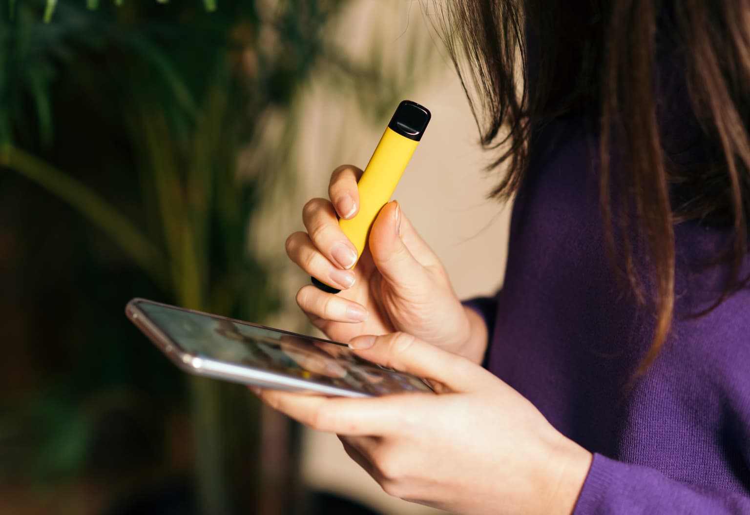 Government to ban the sale of vapes to under 18s this summer