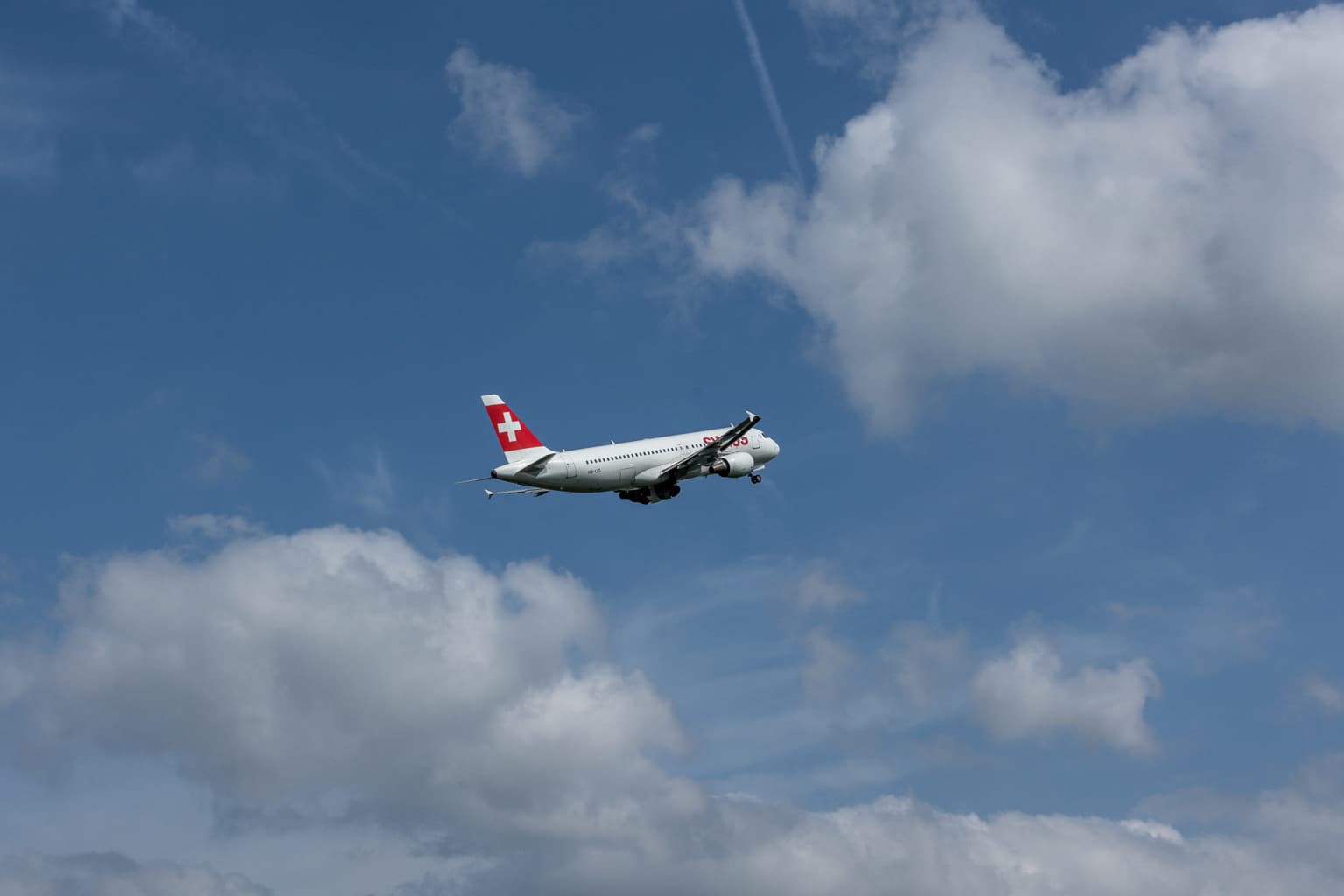 Passengers terrified as man opens plane door mid-flight