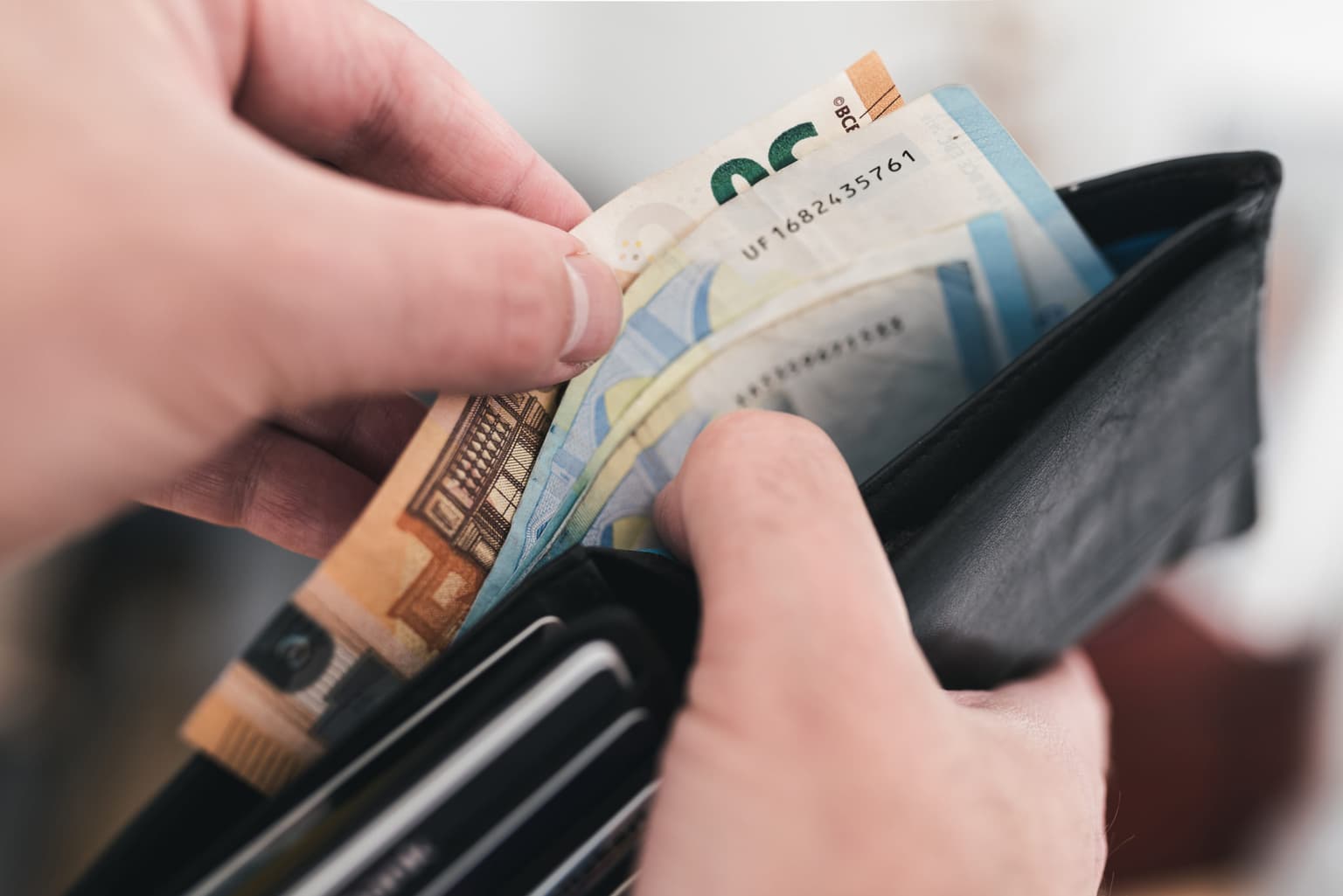 Minimum wage increase of 12% to be proposed to government