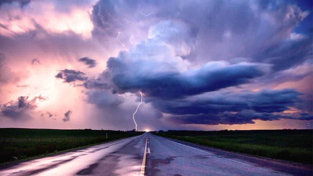 STATUS RED weather warning issued as Storm Amy set to cause damage