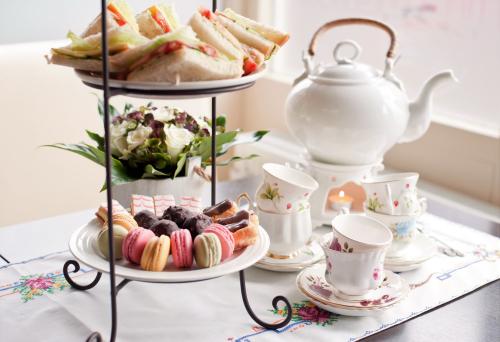 Fota Island to host a ‘Nollaig na mBan’ Afternoon Tea in aid of cancer research