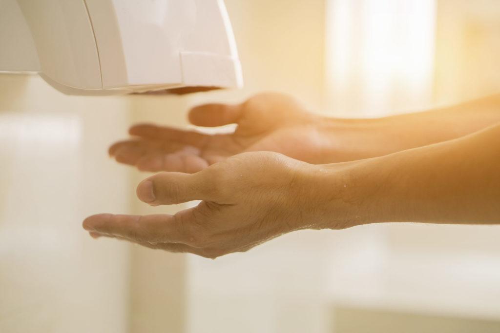 This Instagram account reviews Irish hand dryers and it’s absolute GOLD