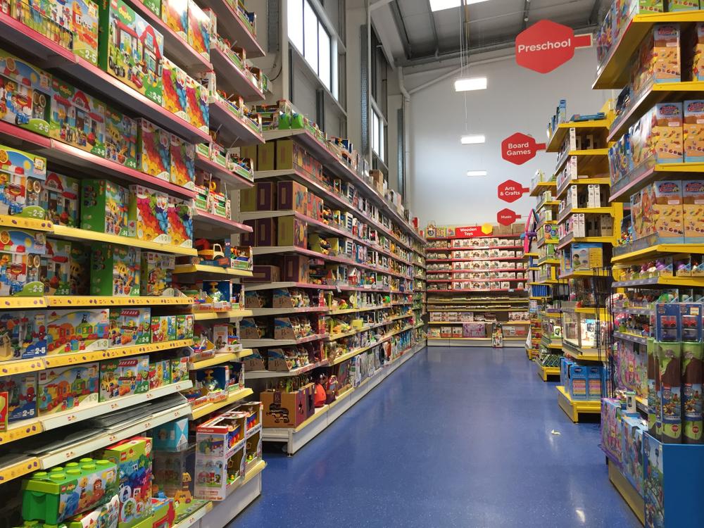 Smyths Toys is selling off loads of stock for €10 and under