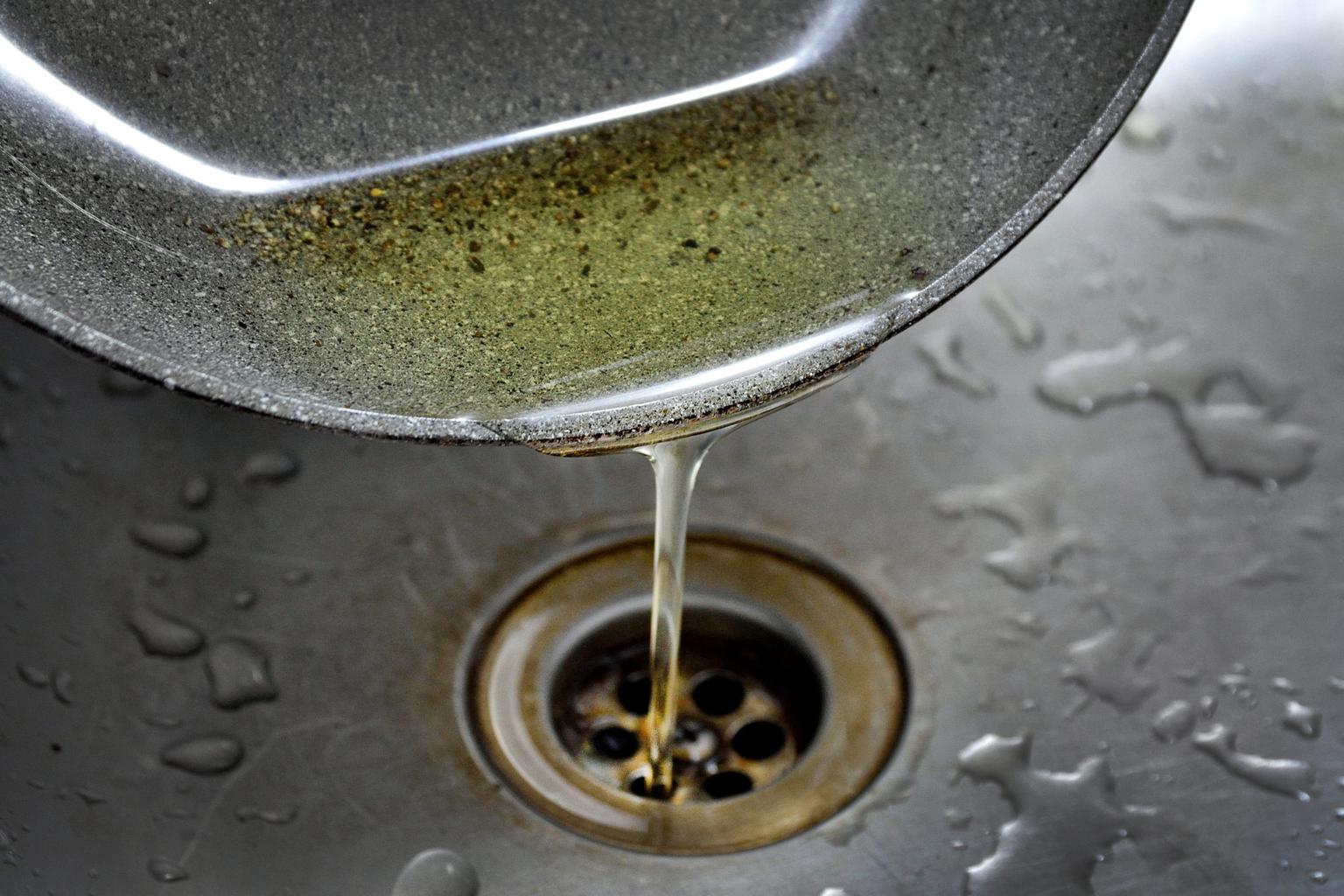 Public warned not to pour fats, oils and greases down the drain this Christmas