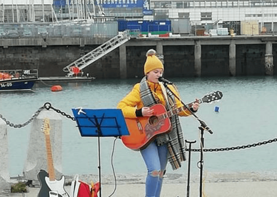 Feelgood Friday: 16-year-old busker donates all Christmas takings to homeless charity for second year running