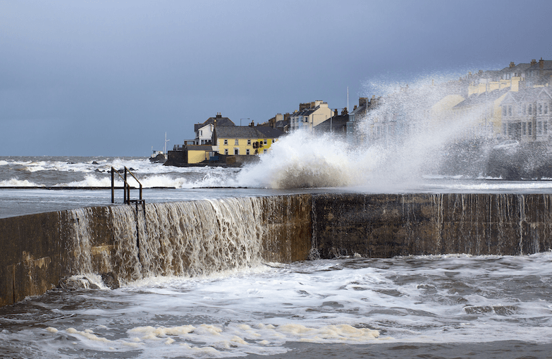 Met Eireann issues status orange weather warning for entire country as Storm Ciara approaches