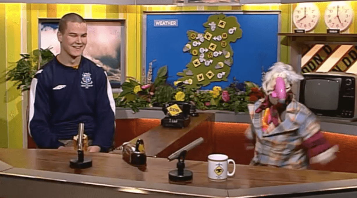 WATCH: Johnny Sexton scoffs breakfast roll in bizarre 2006 interview with Dustin