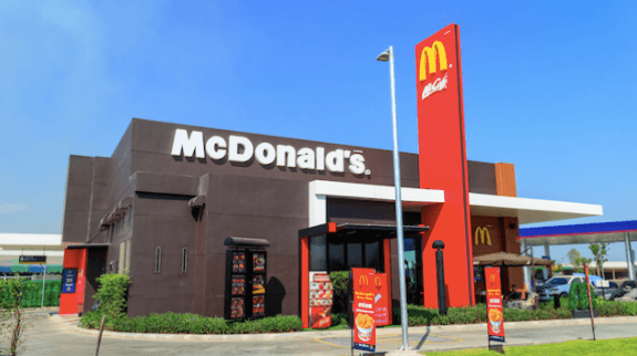 McDonald’s has announced the date that ALL of its Irish drive-thrus will reopen