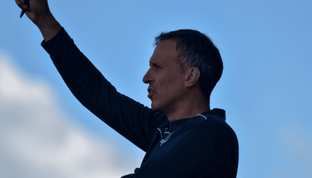 A minute’s applause will take place for volunteers who helped in Galway paddleboarder search