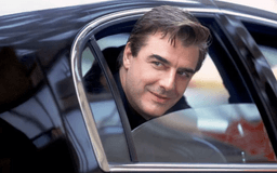 WATCH: SATC’s Mr. Big pays tribute to Co. Cavan and its ‘esteemed and elite community’