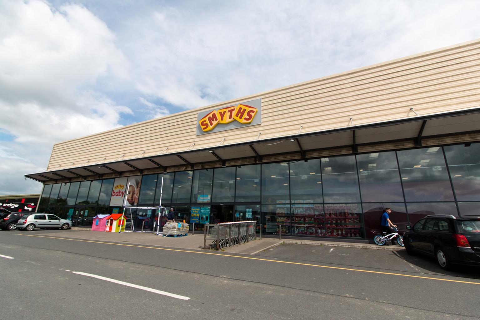 Smyths Toys confirm home delivery service will be available during lockdown