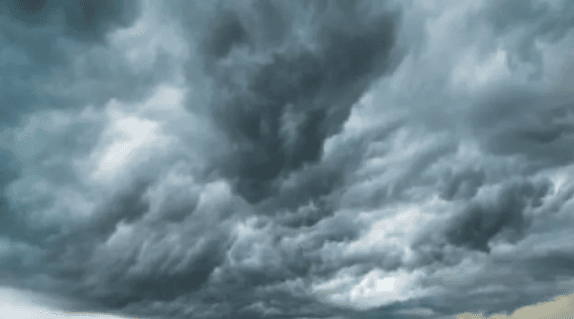 Met Éireann issue high wind warning due to ‘gusts of around 100 km/hr’