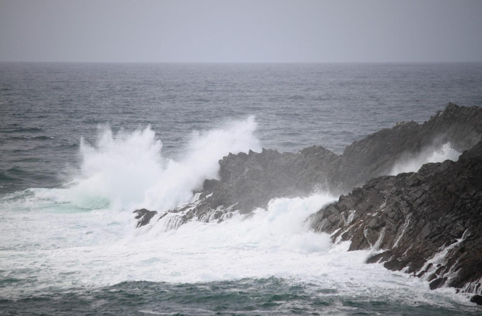 Met Éireann extends weather warning as winds of over 110km/h expected