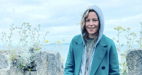 Elizabeth Banks has been hitting up some of our fave Irish tourist spots