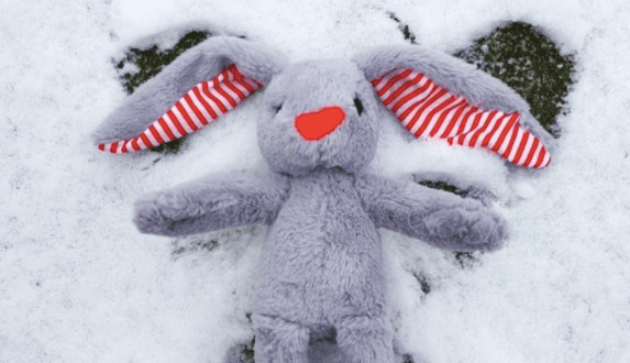 Share the love this National Hug Day with the help of Ronald McDonald House Charities