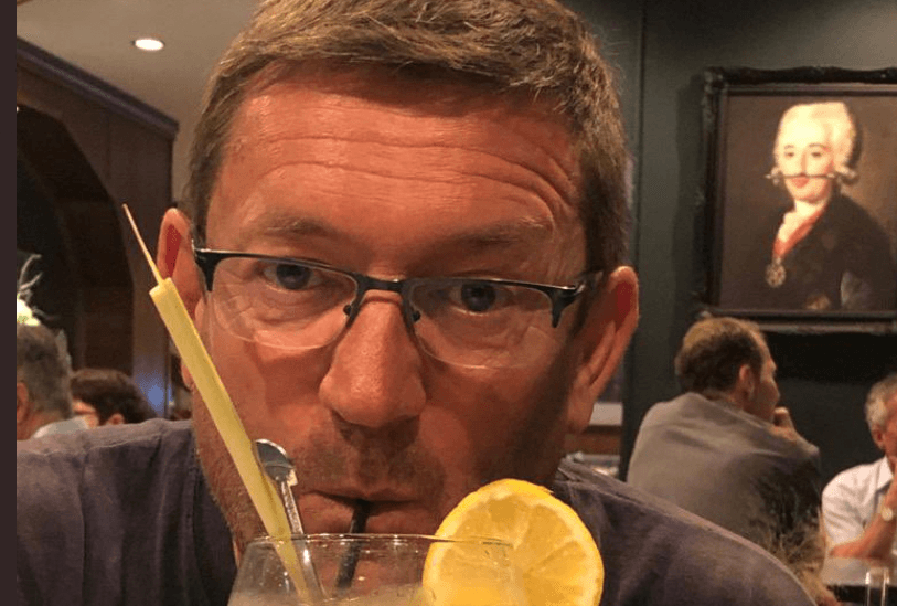 Beautiful South singer puts pints behind bars across Ireland to celebrate his 60th birthday