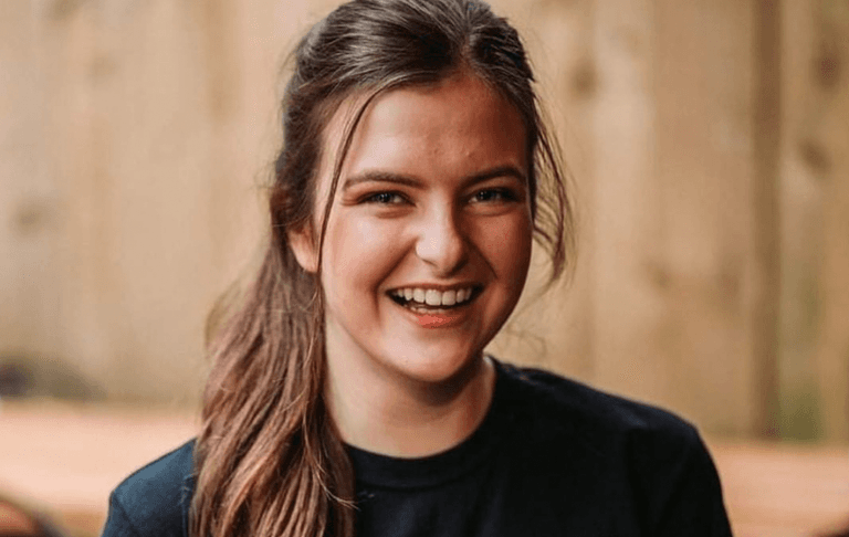 ‘It’s a terrible loss’ Ashling Murphy’s family pay a touching tribute to her at Fleadh Cheoil