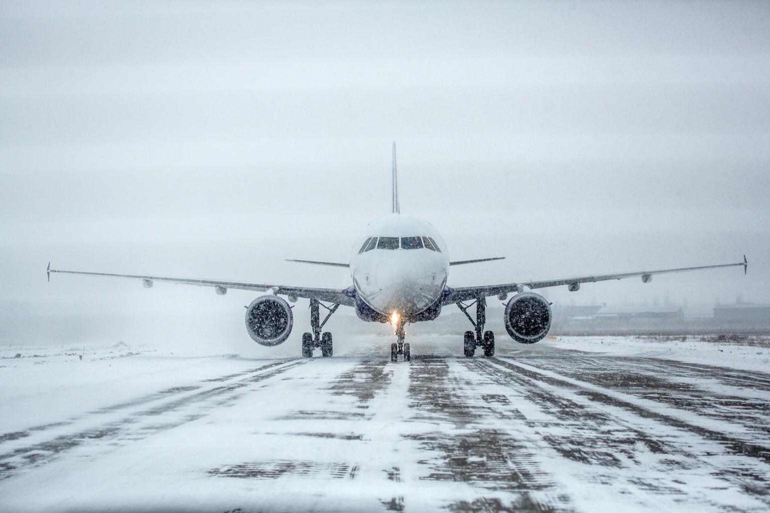 Dublin Airport and airlines issue update for passengers during cold spell